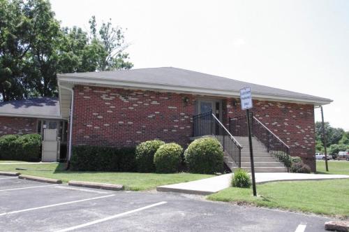 Wamhoff office at 100 St Francois in Florissant in 2015